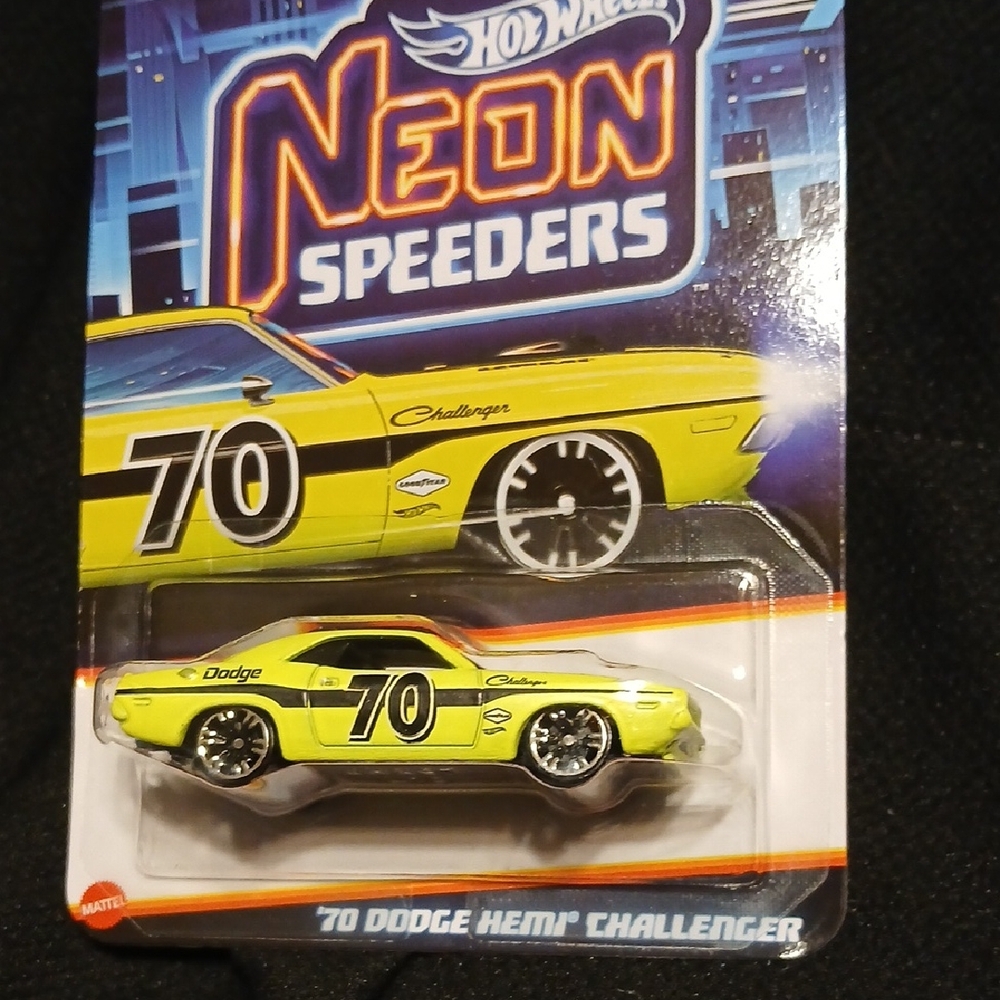 Hot Wheels Neon Speeders '70 Dodge HEMI Challenger - Yellow